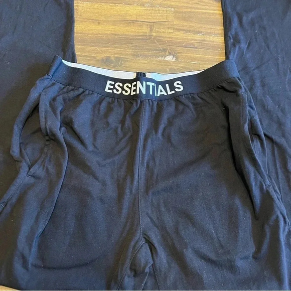 Fear of God Essentials Lounge Pants - Picture 5 of 12
